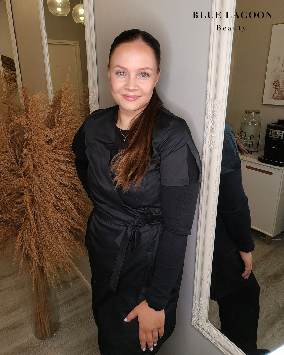 Tämän kuvan nimi on henna-k-bluelagoonbeauty