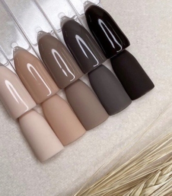 Kiilto vai matta, kumman valitsisit? ???? via @milky_club .
#bluelagoonbeauty #nailinspo #nailsofinstagram #mattenails #mattakynnet #kynnet #kynnetkuntoon #kauneushoitolahelsinki #kauneushoitolaespoo