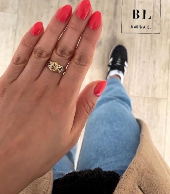 Oman kynnen suojaus ????????#blkarinab #shellac #rakennekynnethelsinki