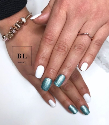 Shellac-lakkaus????
Kosmetologi Jonna L.
#BLJonnaL #bluelagoonbeauty #isoomena #shellac #cnd #nails #nailsinspiration