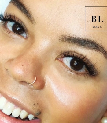 Volyymiripset✨ Sara P. (Pro).
#BLSaraP #bluelagoonbeauty #lashes #lashextensions #volumelashes #isoomena