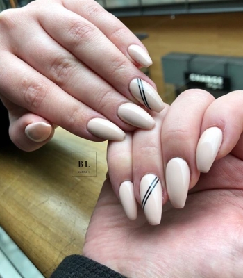 Pro-tason rakennekynnet???????? Karina I.
#blkarinai #bluelagoonbeauty #nails #isoomena