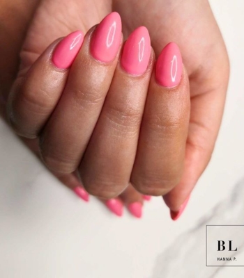 Bubble Gum???? #blhannap #nails #bluelagoonbeauty #isoomena