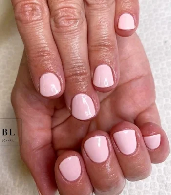 Shellac???? #bljonnal #bluelagoonbeauty #isoomena