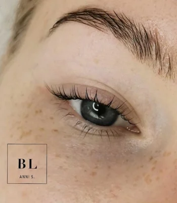 Yumi lashes & Brows ???? #yumilash #yumibrows #natural #kauneushoitolaturku #bluelagoonbeauty #bluelagoonturku #BLAnniS