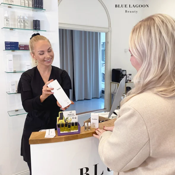 Tämän kuvan nimi on ostosaika-bluelagoonbeauty-logo