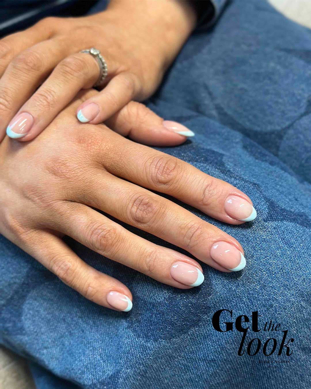Get the look - Vaalean sininen ranskis Lotalle!