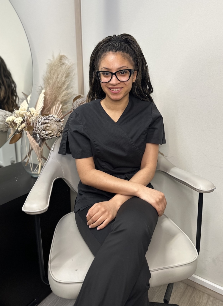 Tämän kuvan nimi on blue-lagoon-nana-j