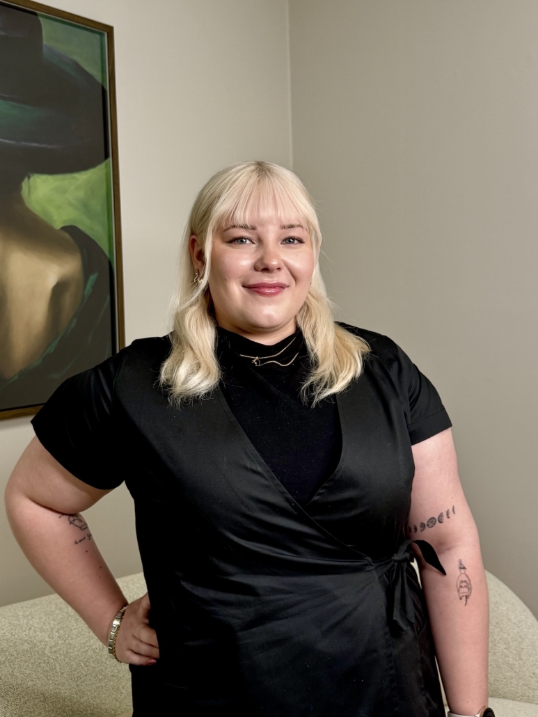 Tämän kuvan nimi on lyydia-a-blue-lagoon